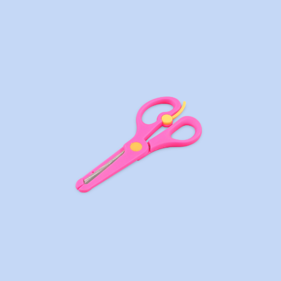 صورة مقص أطفال ملبس بلاستيك ملون AAC024-1-120-TY-026A