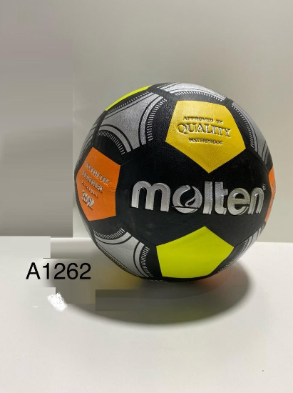 صورة كرات قدم molten  A1262