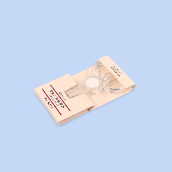 صورة مقص أطفال بلاستيك شفاف  AAC024-1-123-TY-6016